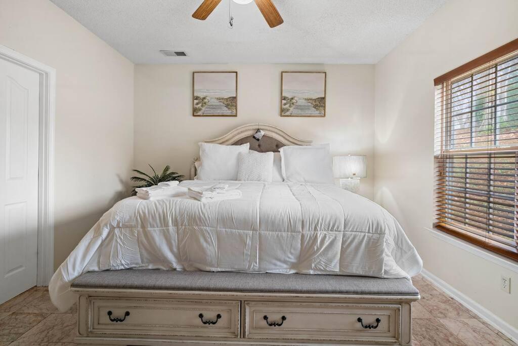 Cozy 4B 2 5B University Home King Beds Jacuzzi シャーロット エクステリア 写真